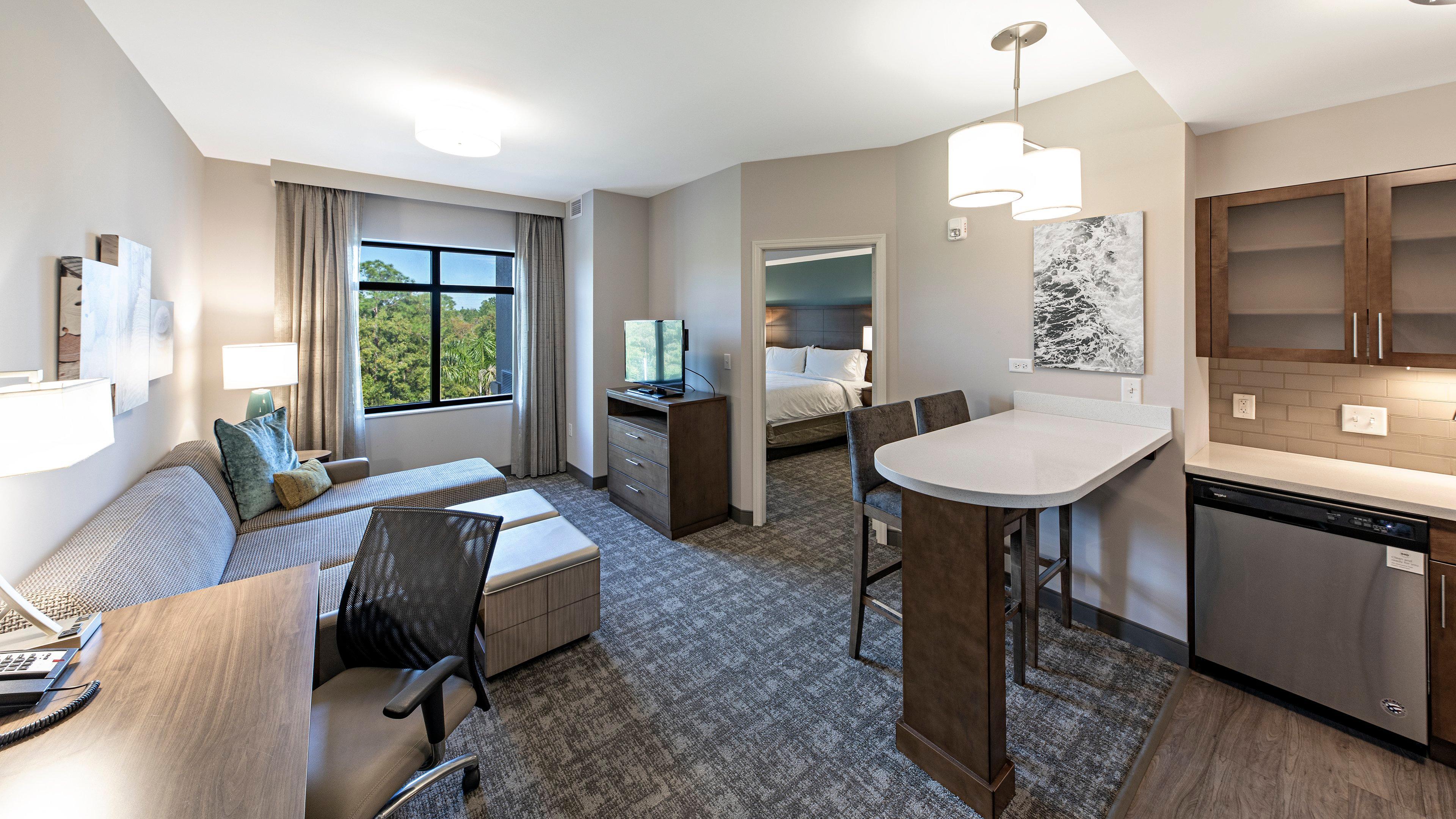 Staybridge Suites - Naples - Marco Island By Ihg Lely Resort Екстериор снимка